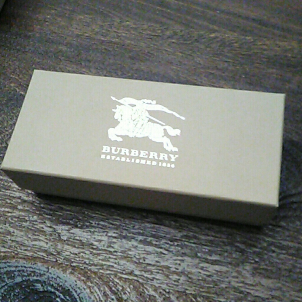 Burberry sunglasses